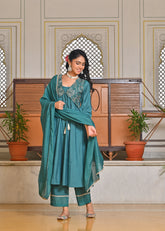 Neelambari Zari Cutwork Embroidered Kurta Dupatta Set