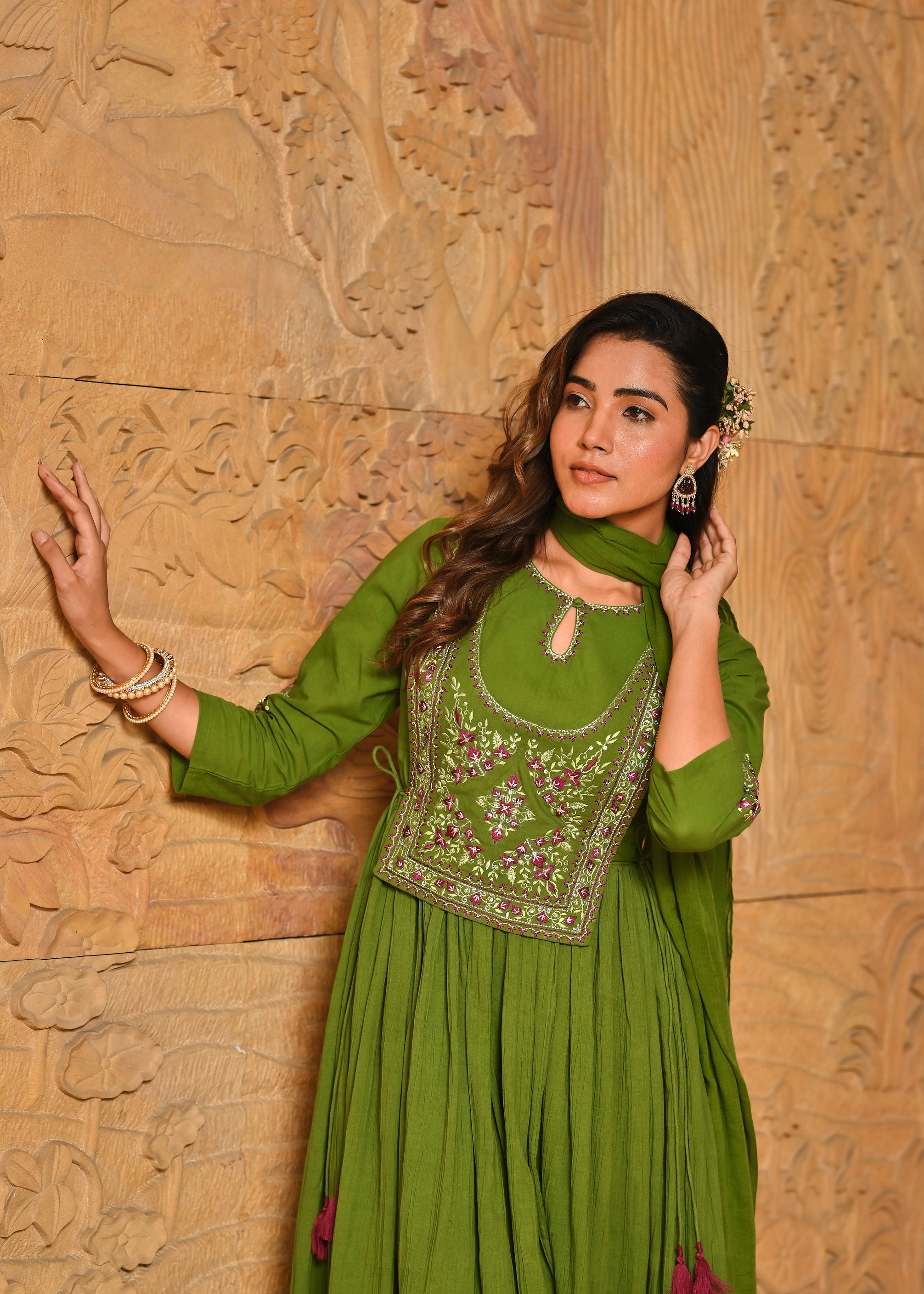 Hari Leher Wrinkled Zari Work Anarkali Kurta Dupatta Set
